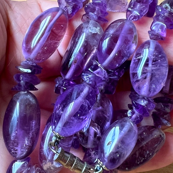 VINTAGE LARGE NATURAL AMETHYST BEADS LONG NECKLACE STATEMENT VERSATILE